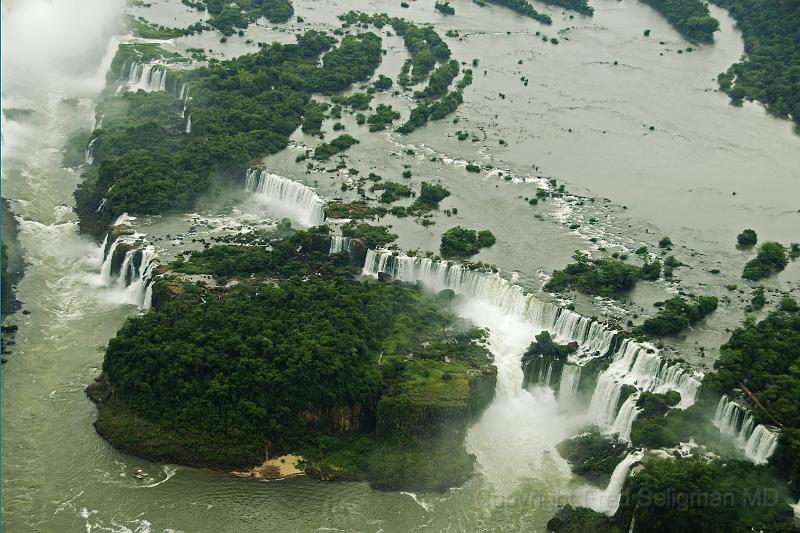 20071204_165304  D200 4000x2667.jpg - Iguazu Falls